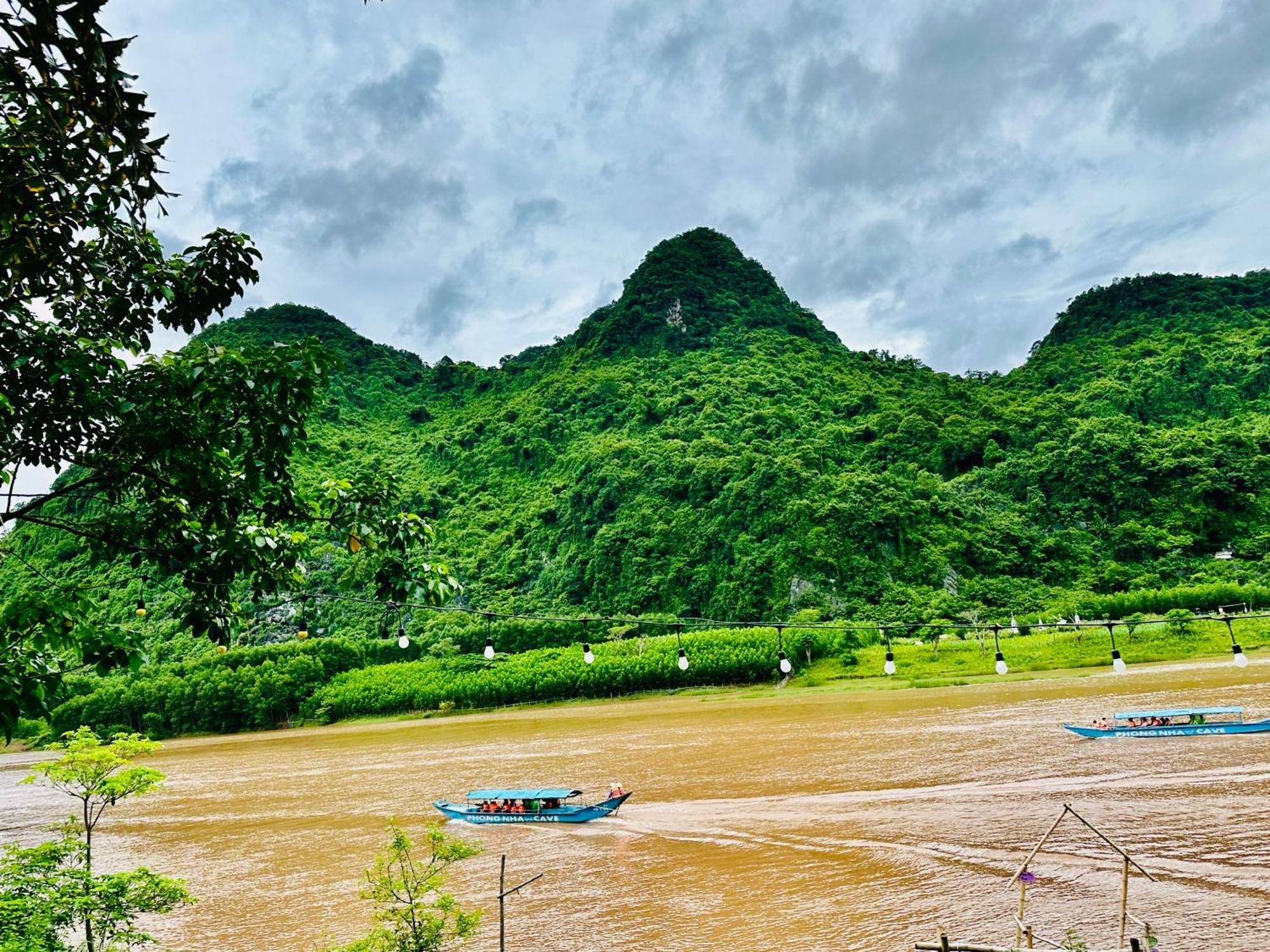 Son River House Phong Nha Exterior foto